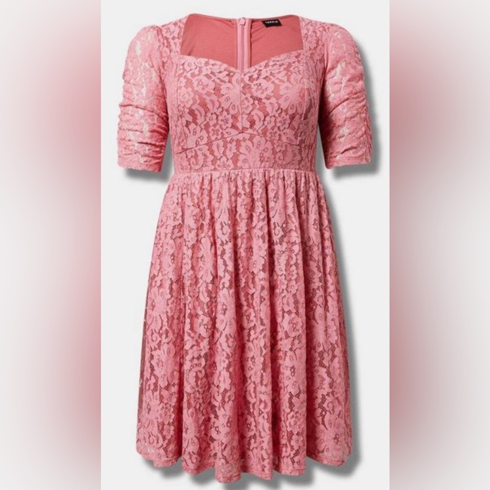 NWT *CURRENT SEASON* Torrid Mini Stretch Lace Ruched Sleeve Skater Dress, sz 16